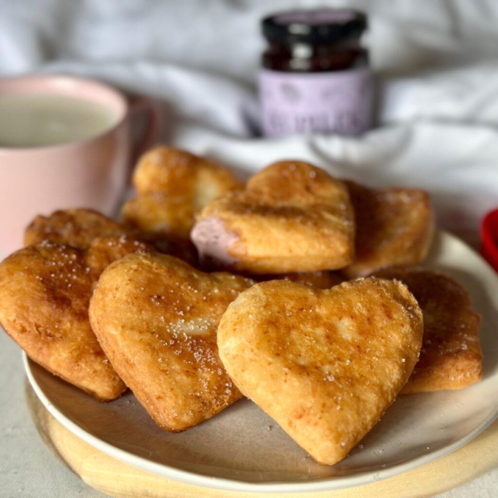 Kupilek-krafne-s-dzemom-od-kupina-recept-Petra-Sabljic